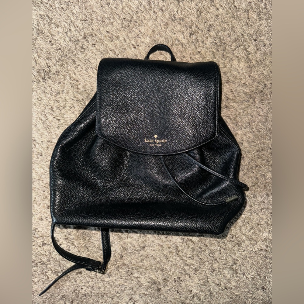 Kate Spade New York Sinch Pebbled Leather Medium Flap Backpack Black One Size